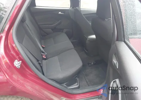 2017 Ford Focus Se z USA, uszkodzony, nr VIN 1FADP3K25HL338653